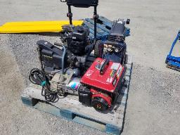 3 Compresseurs, 1 génératrice, 1 moteur à essence