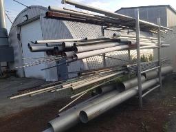 Lot de tuyau à égout et à eau + aluminium et étagère