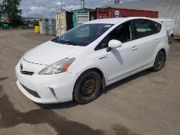 2013 TOYOTA PRIUS V hybride