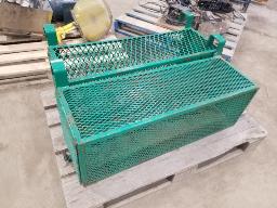 2 Cages en métal 38''x12''x13''