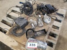 Lot de pièces électrique diverses pour camion, 2 starters