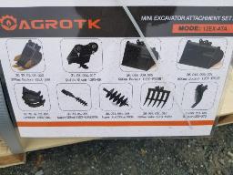 AGT Ensemble d'accessoires pour mini excavatrice, Modèle 12EX-ATA, 9 morceaux
