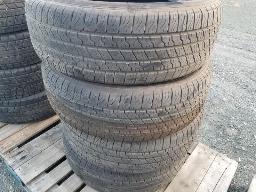 GOOD YEAR Wrangler Territory HT - 4 pneus 275/60R20