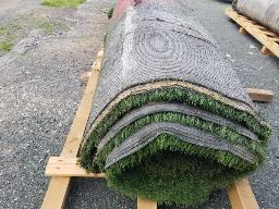 1 Rouleau tapis gazon, environ 15' long
