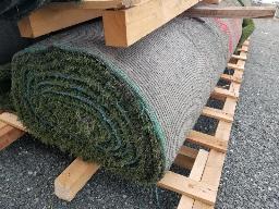 1 Rouleau tapis gazon, environ 15' long