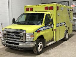 2018, FORD E-350, AMBULANCE    6 ROUES,