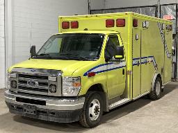 2018, FORD E-350, AMBULANCE    6 ROUES
