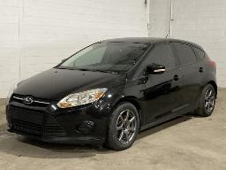 2013, FORD FOCUS SE, AUTOMOBILE      * VÉHICULE RECONSTRUIT *