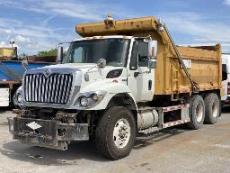 2008, INTERNATIONAL 70S WORKSTAR, CAMION À 10 ROUES    BENNE