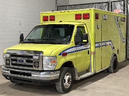2017, FORD E-350, AMBULANCE    6 ROUES