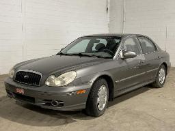 2003, HYUNDAI SONATA, AUTOMOBILE    AUCUNE CLÉ