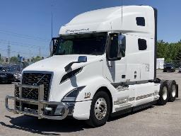 2020, VOLVO VNL760, CAMION TRACTEUR    10 ROUES