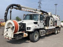 2014, FREIGHTLINER 114SD, CAMION VIDE-PUISARD    10 ROUES