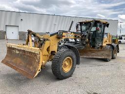 2012, JOHN DEERE 870GP, NIVELEUSE    CHASSE-NEIGE, LAME