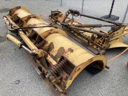 CHASSE-NEIGE ET AILE