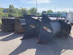 3 GODETS ET 4 PNEUS SUR JANTES 23,5R25