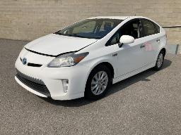 2013, TOYOTA PRIUS, AUTOMOBILE    HYBRIDE