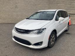 2017, CHRYSLER PACIFICA, FOURGONNETTE    HYBRIDE