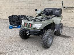 2010, ARTIC CAT 550H, VTT  4 X 4  AVEC CHENILLES