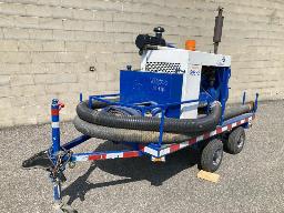 1989, WISCONSIN , POMPE À EAU    SUR REMORQUE