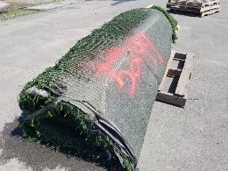 Rouleau Tapis Gazon environ 10' de large, longueur inconnu