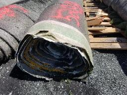 Rouleau Tapis Gazon environ 15' de large, longueur inconnu