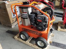MAGNUM 4000 Série PLUS- Laveuse à pression à eau chaude essence et diesel
