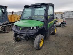JOHN DEERE Gator XUV865M, Côte-à-côte