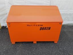 Coffre en métal avec 2 barrures à clés