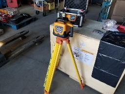 Ensemble de niveau au laser