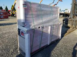 Coffre 18 tiroirs 4 portes, 87''x24''x67'' Rouge