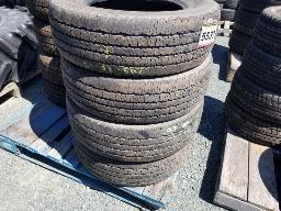 4 Pneus Firestone LT245/70R17