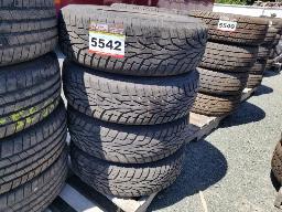 4 Pneus Uniroyal Tiger Paw 215/70R16 Sur Jante