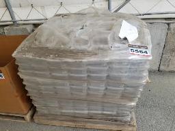 Environ 540 boîte de clous neufs