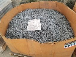 Lot de clous galvanisé 3'' neuf environ 1192lbs