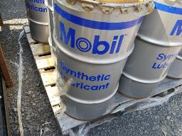 MOBILITH SHC 460 1 baril de 50KG graisse synthétique, poids 110Lbs