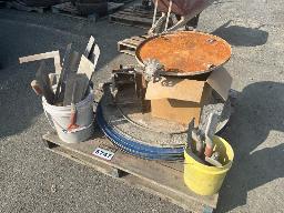 Lot d'assiette pour machine à finition de béton avec outil