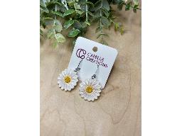 Boucles d’oreilles Marguerites-faites à la main