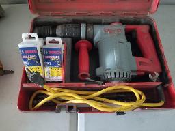 HILTI TE-17 Perceuse avec 25 mèches 3/16x4'' + 25 mèches 1/4x4'' BOSCH