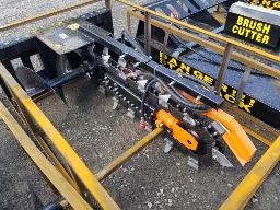 Trancheuse skid steer