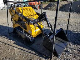 2025 AGT MXMZT14 Chargeur sur chenille