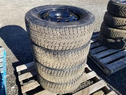 WANLI 4 Pneus hiver 235/60R16 avec jante 5x114.3