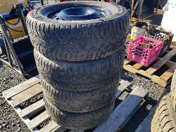 TOYO OBSERVE G3ICE 4 Pneus hiver 225/65R17 avec jante 5x114.3 avec TPMS