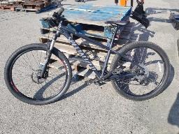 SPECIALIZED Vélo 27''