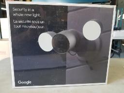 Google Nest Cam avec projecteur extérieur filaire - Modèle GPLE9 et G3AL9 NEUF