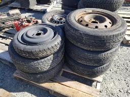 SAILUN 4 Pneus 195/60R15 sur Jante + 3 pneus 195/65R15