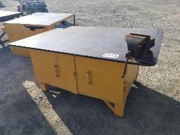 Table de travail 68''x48''x32'' 3/4'' épaisseur + étau record 6 VS