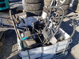 2 Pompes à fuel 110V + 1 compresseur MAKITA + Machine à pression