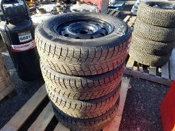 DURAN D2009 4 Pneus hiver 225/70R16 avec jante 5x114.3