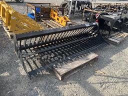 2023 Panier à roche 84'' attache skid steer